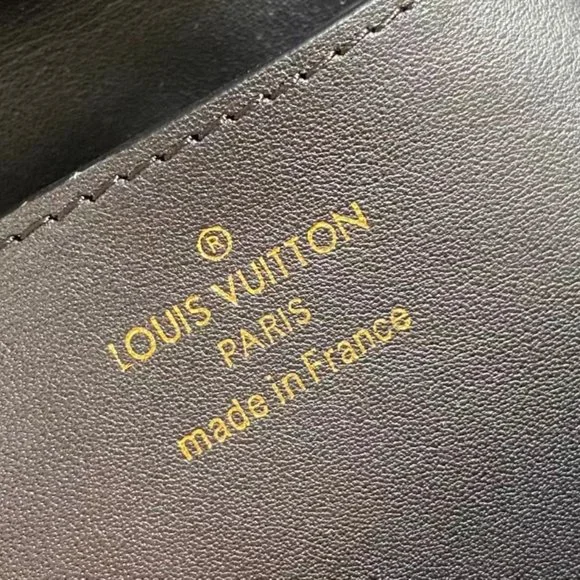 "AUTHENTIC Louis Vuitton  Bags" - Picture 4 of 9